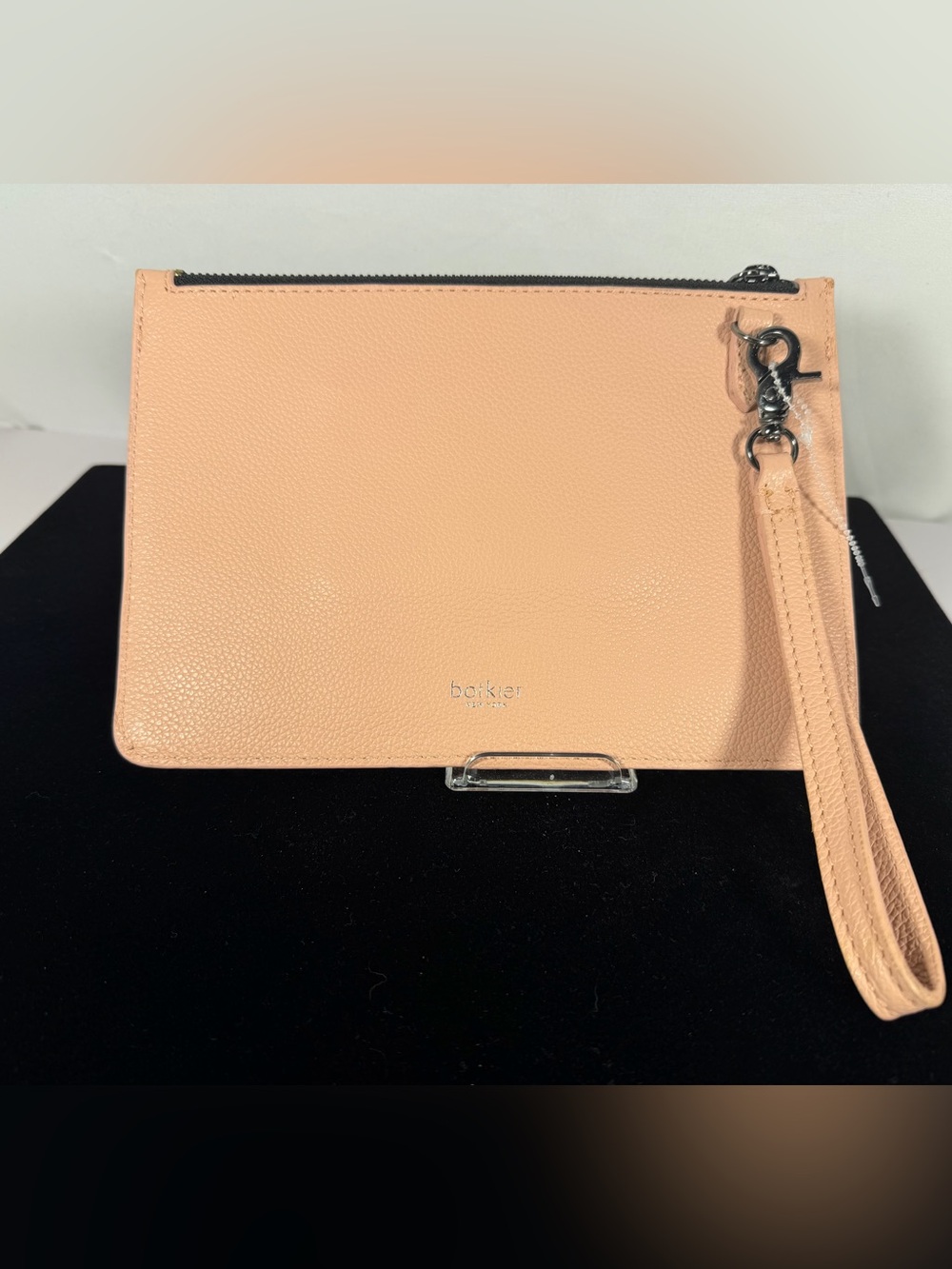 7039: NWOT Botkier New York Blush Pink Pebbled Leather Wristlet Clutch